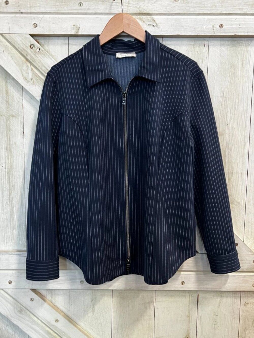 Anatomie Navy Pinstripe Traveler Jacket Size L
